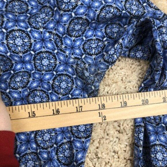 Tommy Hilfiger Boys Size Medium Long Sleeve Blue Button Up Shirt Geometric - Picture 8 of 9